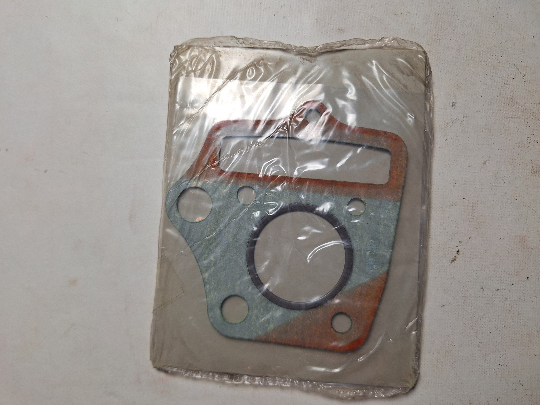Picture of Honda CD 50 K1 ZYLINDERKOPFDICHTUNG 12251-065-505 /